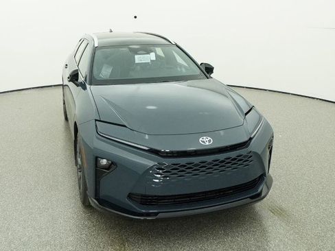 New 2025 Toyota Crown Signia image 17