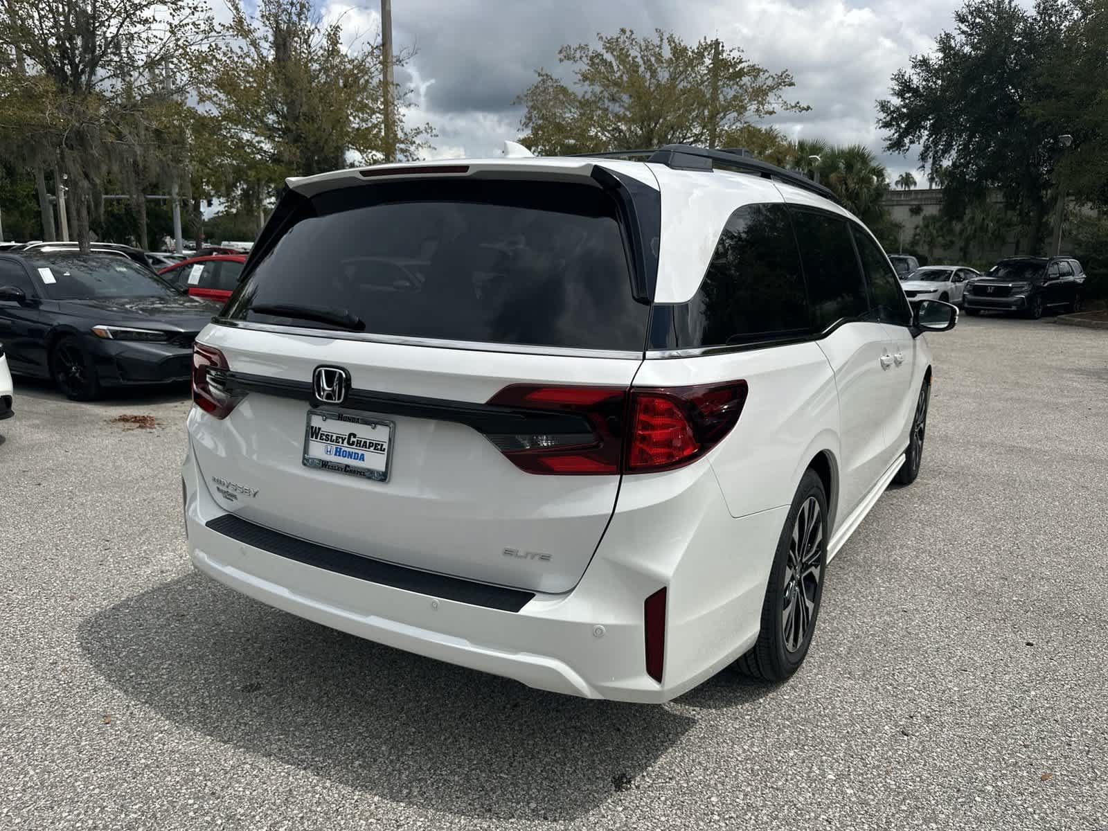 New 2027 Honda Odyssey Elite image 5