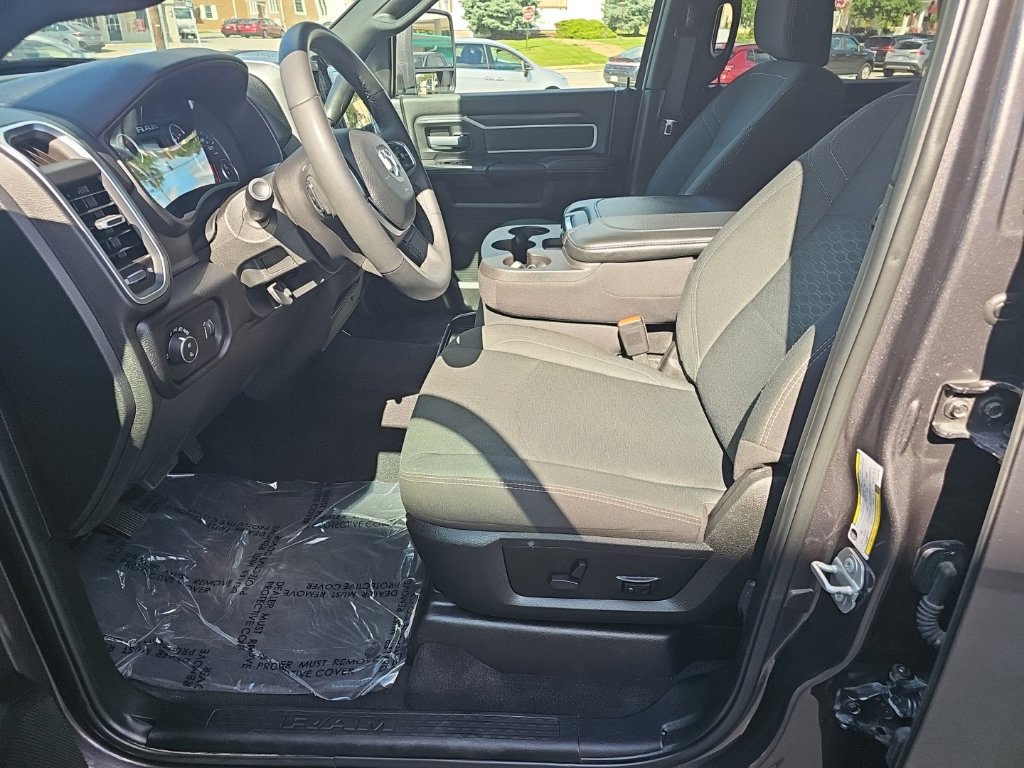 Certified 2026 RAM 2500 Big Horn AWD/4WD image 16
