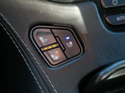 Used 2019 Chevrolet Tahoe Premier w/ Premier Plus Edition AWD/4WD image 35