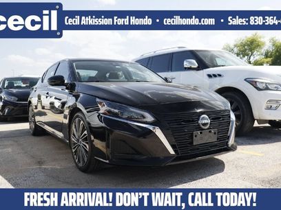 Used 2023 Nissan Altima 2.5 SL