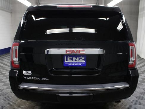 Used 2019 GMC Yukon XL Denali AWD/4WD image 36