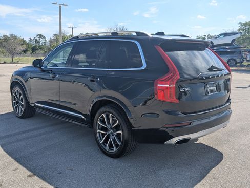 Used 2017 Volvo XC90 T6 Momentum w/ Vision Package image 7
