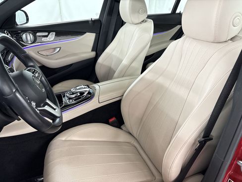 Used 2020 Mercedes-Benz E 350 Sedan image 5