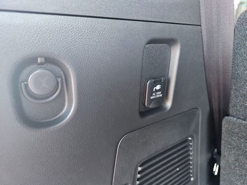 Used 2025 Nissan Armada Platinum Reserve image 14