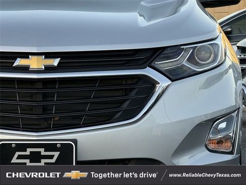 Used 2020 Chevrolet Equinox LS image 4