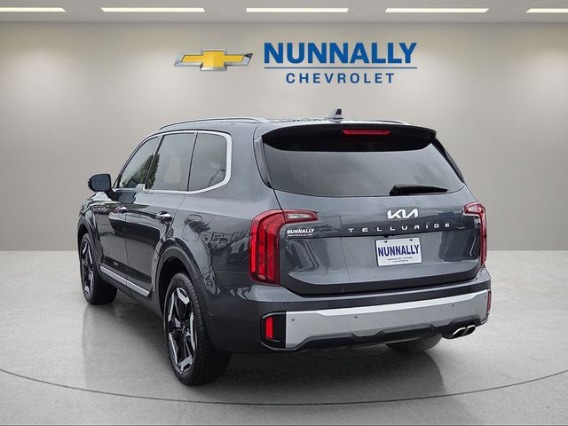 Used 2024 Kia Telluride S w/ S Sunroof Package FWD image 3