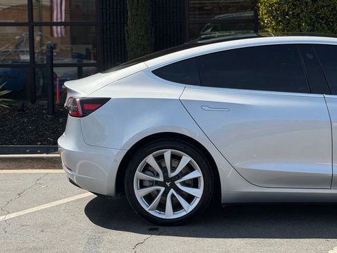 Used 2018 Tesla Model 3 Long Range image 22