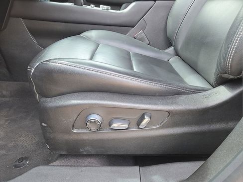 Used 2024 Cadillac XT4 Premium Luxury AWD/4WD image 25