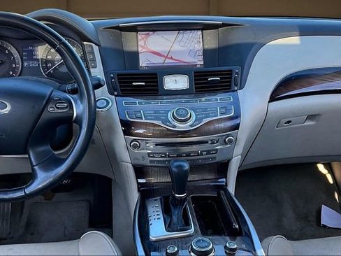 Used 2015 INFINITI Q70 3.7 w/ Deluxe Touring Package image 6