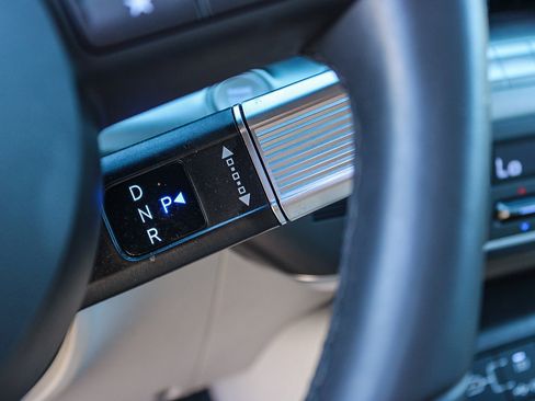 Used 2025 Hyundai Kona SEL image 20