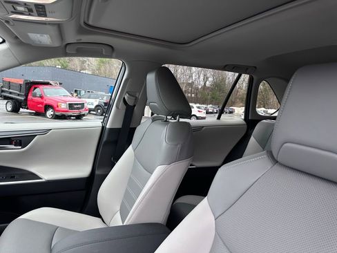 Used 2025 Toyota RAV4 Limited w/ Advanced Technology Package image 14
