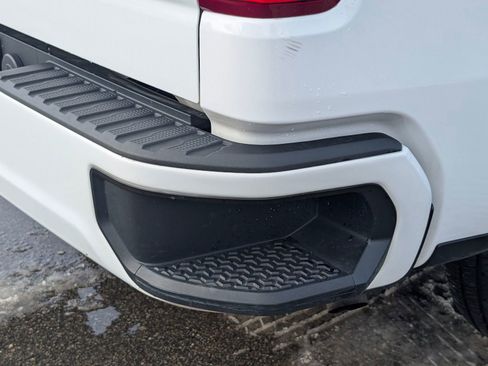 Used 2019 Chevrolet Silverado 1500 Custom w/ Custom Value Package image 31