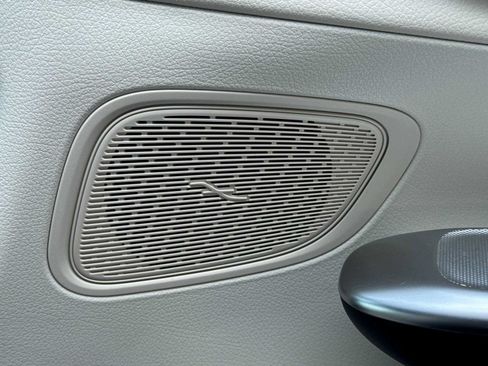 Certified 2025 Mercedes-Benz GLC 300 image 23