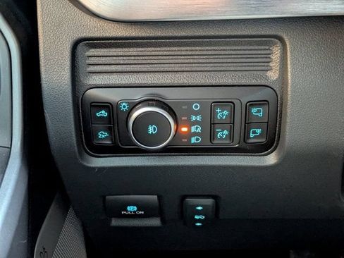 Used 2025 Ford F350 Lariat AWD/4WD image 24