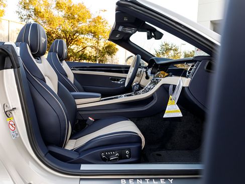 New 2026 Bentley Continental GTC image 41