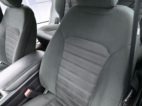 Used 2020 Ford Fusion SE image 16