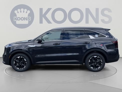 New 2026 Kia Sorento S FWD image 2