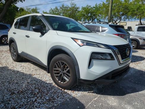 Used 2021 Nissan Rogue S image 1