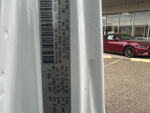 Used 2020 Jeep Wrangler Unlimited Willys image 9