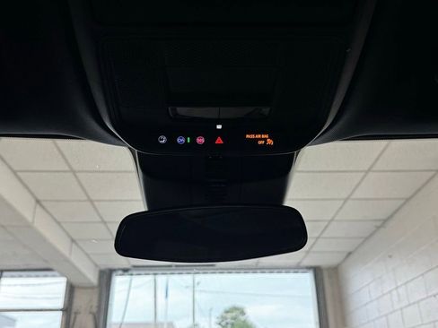 Used 2024 Chevrolet Traverse LS FWD image 19