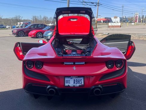 Used 2020 Ferrari F8 Tributo RWD image 26