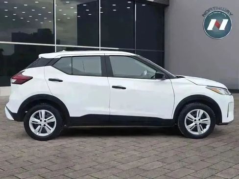 Used 2023 Nissan Kicks S image 6