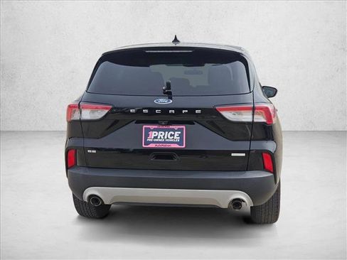 Used 2020 Ford Escape SE image 6