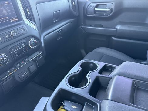 Used 2024 Chevrolet Silverado 1500 Custom w/ Turbomax Blackout Package AWD/4WD image 18