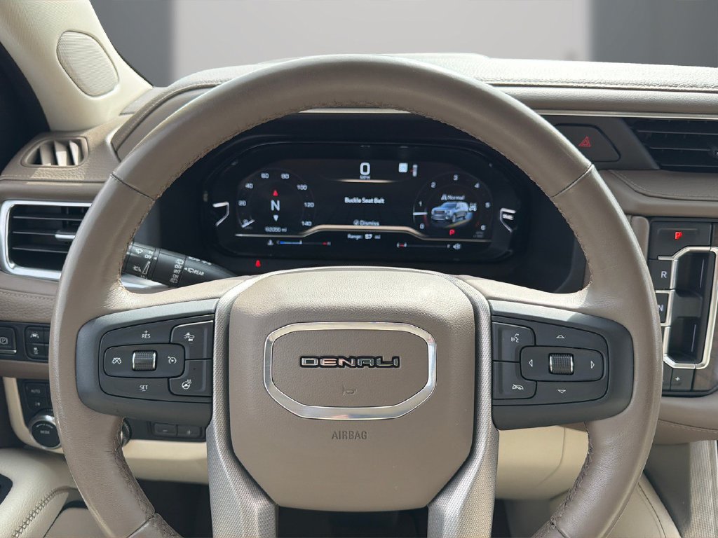 Used 2022 GMC Yukon Denali w/ Denali Premium Package AWD/4WD image 21