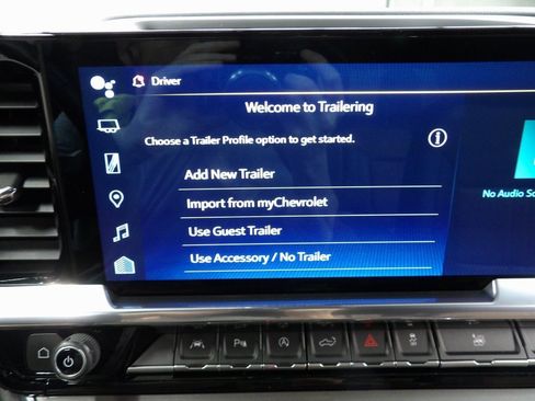 Used 2023 Chevrolet Silverado 1500 High Country w/ Technology Package image 25