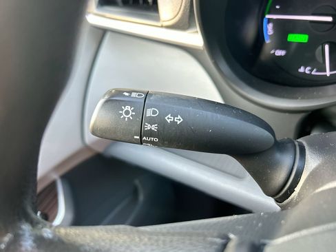 Used 2021 Toyota Sienna LE FWD image 21