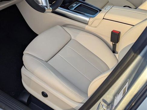 Used 2026 Mercedes-Benz GLA 250 image 4