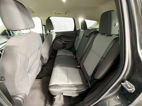 Used 2017 Ford Escape SE image 23