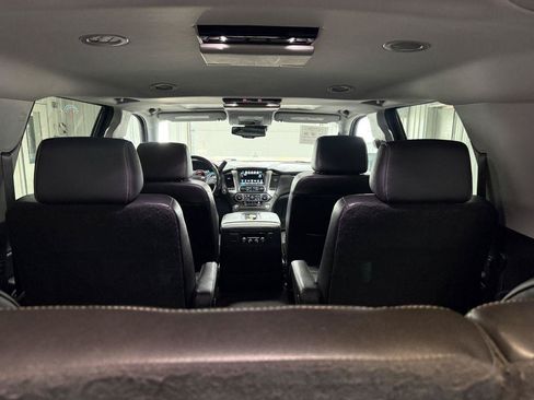 Used 2020 Chevrolet Suburban Premier AWD/4WD image 41