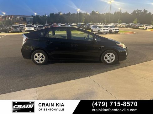 Used 2011 Toyota Prius Four w/ Solar Roof Pkg FWD image 10