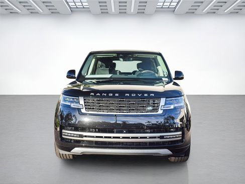 Certified 2024 Land Rover Range Rover Long Wheelbase Autobiography image 2