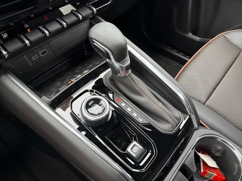 New 2026 GMC Canyon AT4 w/ Technology Plus Package AWD/4WD image 15