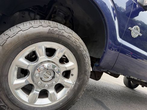Used 2011 Ford F250 XLT w/ Chrome Pkg AWD/4WD image 4