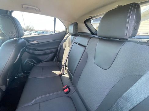 Used 2022 Buick Encore GX Select image 25