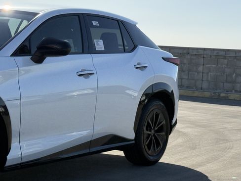 New 2026 Lexus RZ 350e 2WD image 8