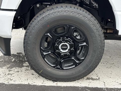 New 2026 Ford F250 XL w/ STX Appearance Package AWD/4WD image 9