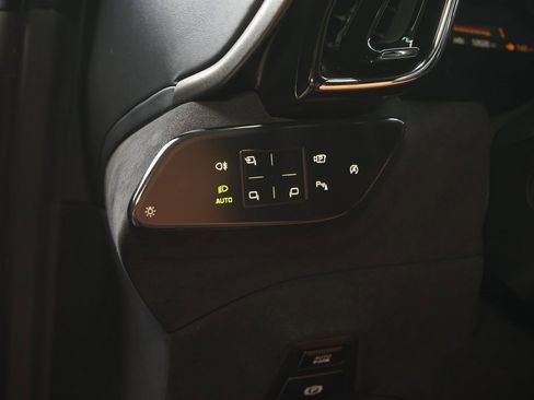 Used 2021 Ferrari Roma image 24