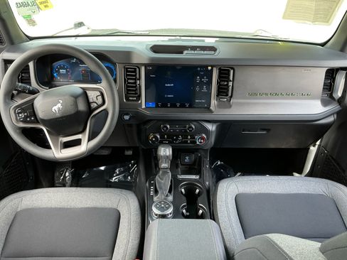 Used 2025 Ford Bronco 4-Door AWD/4WD image 10