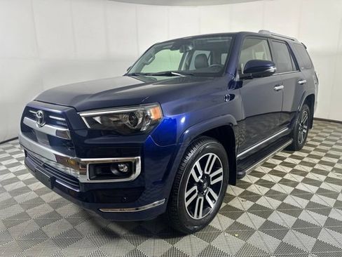 Used 2023 Toyota 4Runner Limited AWD/4WD image 3