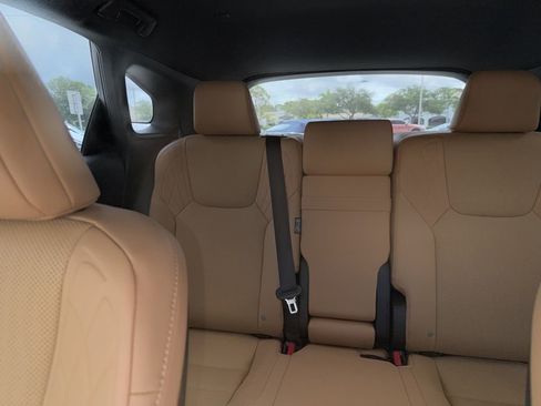 Used 2025 Lexus RX 350 Premium w/ Accessory Package (Z1) FWD image 16