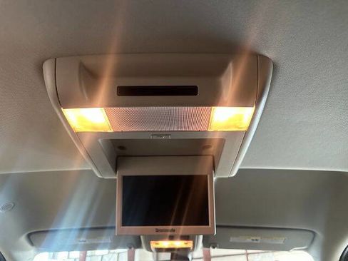 Used 2007 Chevrolet Suburban 2500 LT w/ LT Preferred Equipment Group image 20