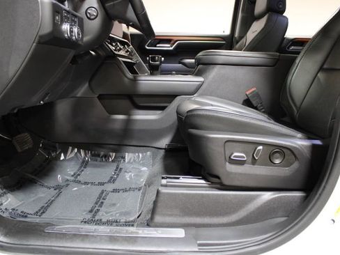 Used 2023 GMC Sierra 1500 Denali w/ Denali Reserve Package image 22