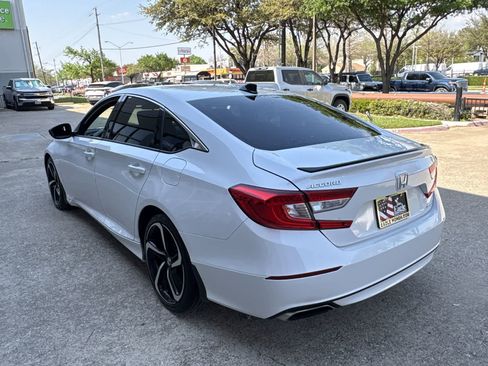Certified 2022 Honda Accord Sport image 12