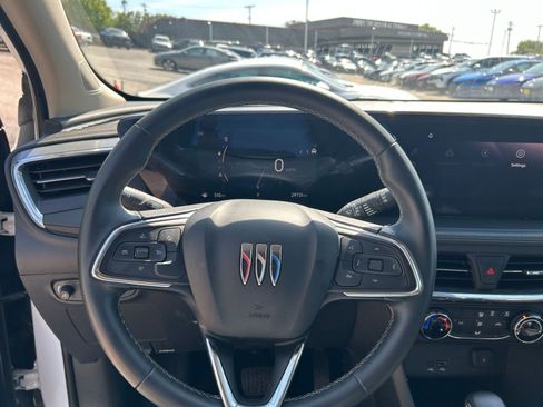 Used 2025 Buick Encore GX Preferred FWD image 29